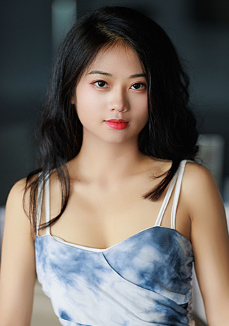 Meet beautiful Asian member: Simin from Guilin