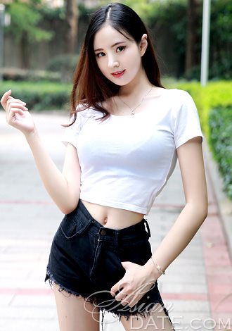 attractive photo of Asian member: Ping from Beijing, 26 yo, hair color ...