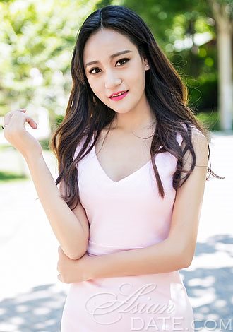 attractive Asian profile Tiantian from Taiyuan, 22 yo, hair color Brown